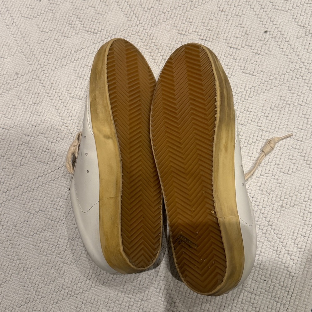Golden Goose Cream Sneakers with Brown Soles - Picture 4 of 7